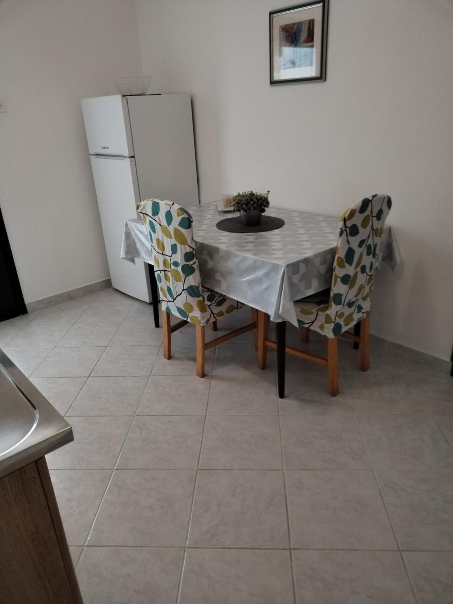 Apartments Erika プーラ エクステリア 写真